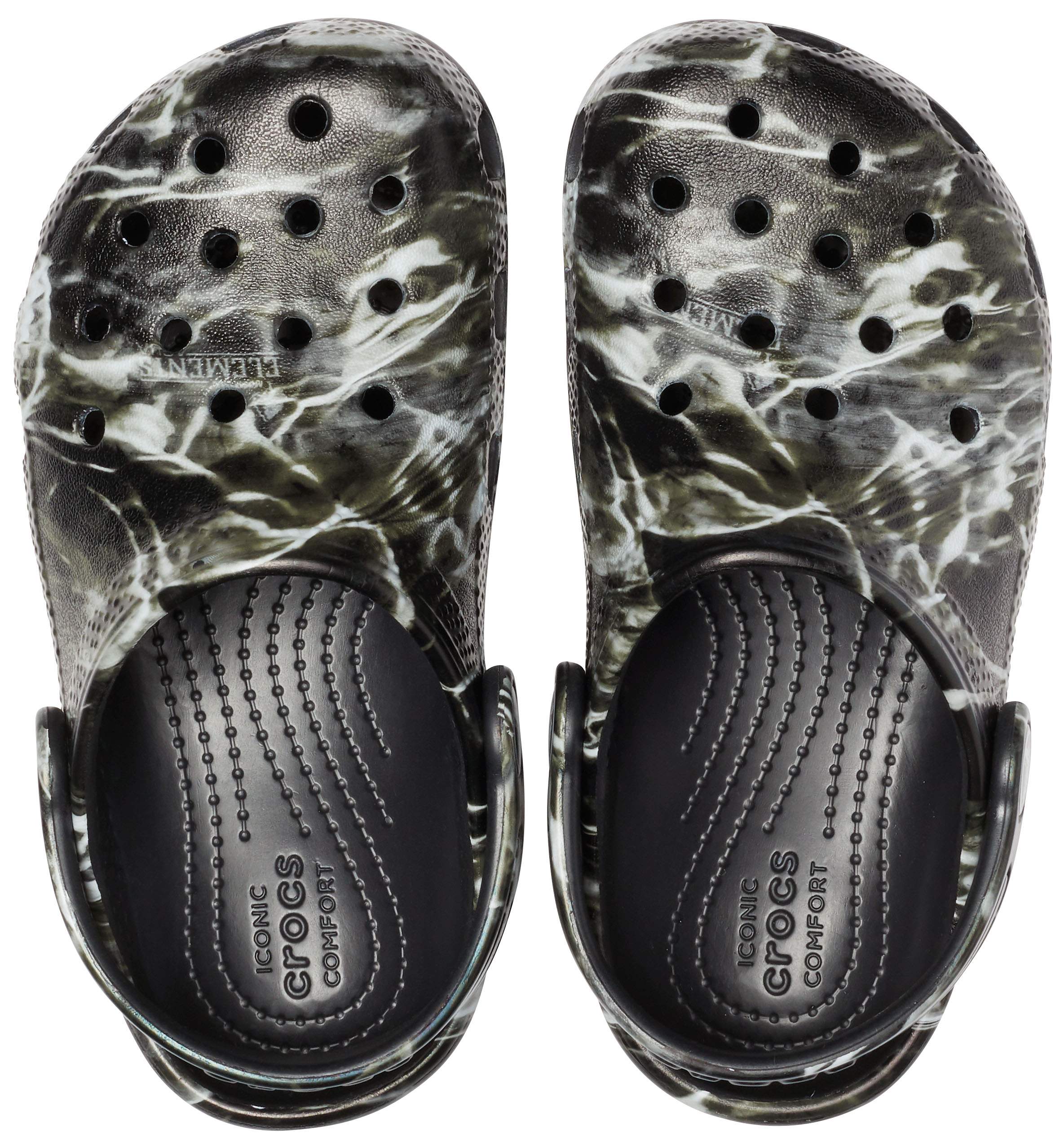 youth camo crocs size 5