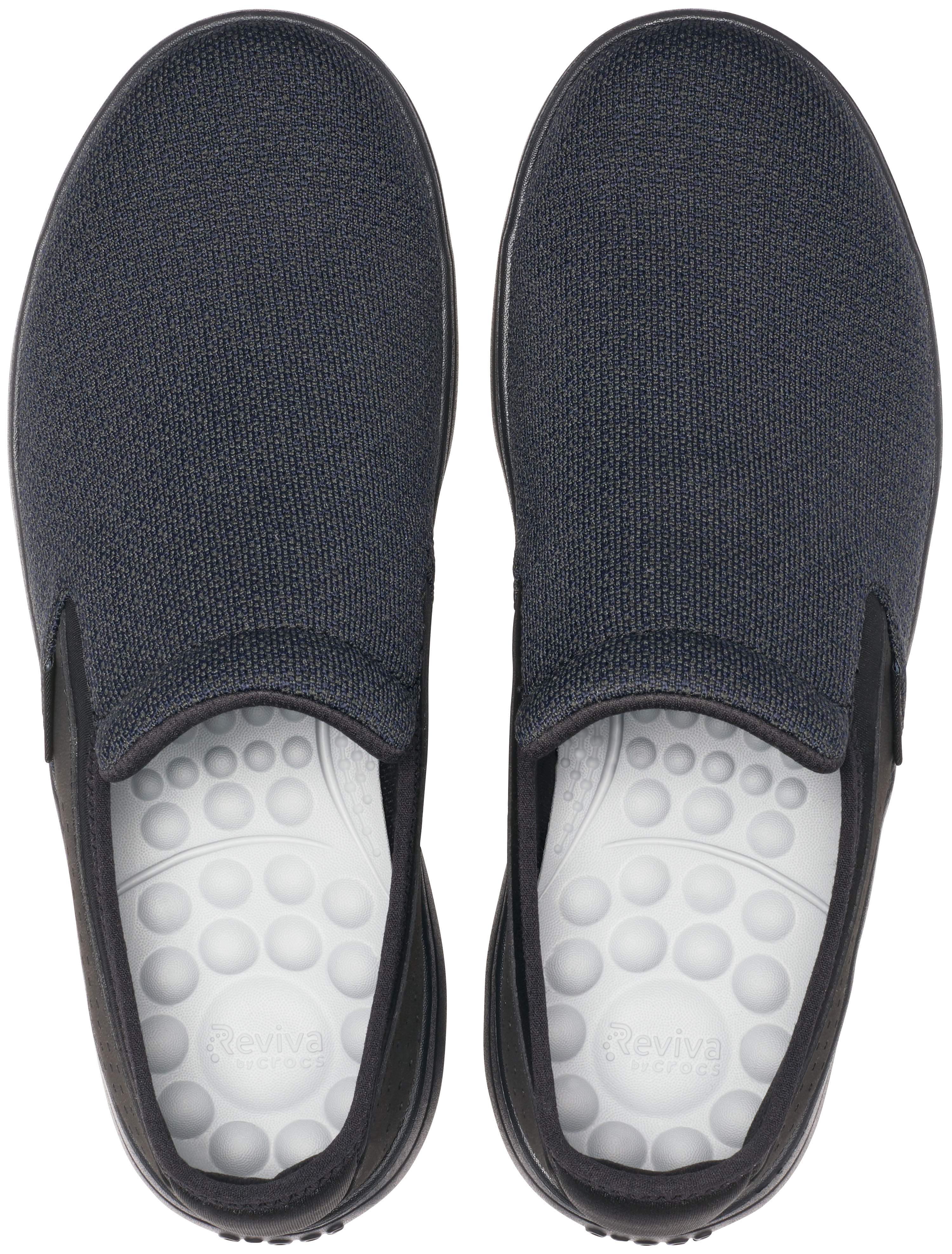 mens crocs non slip shoes