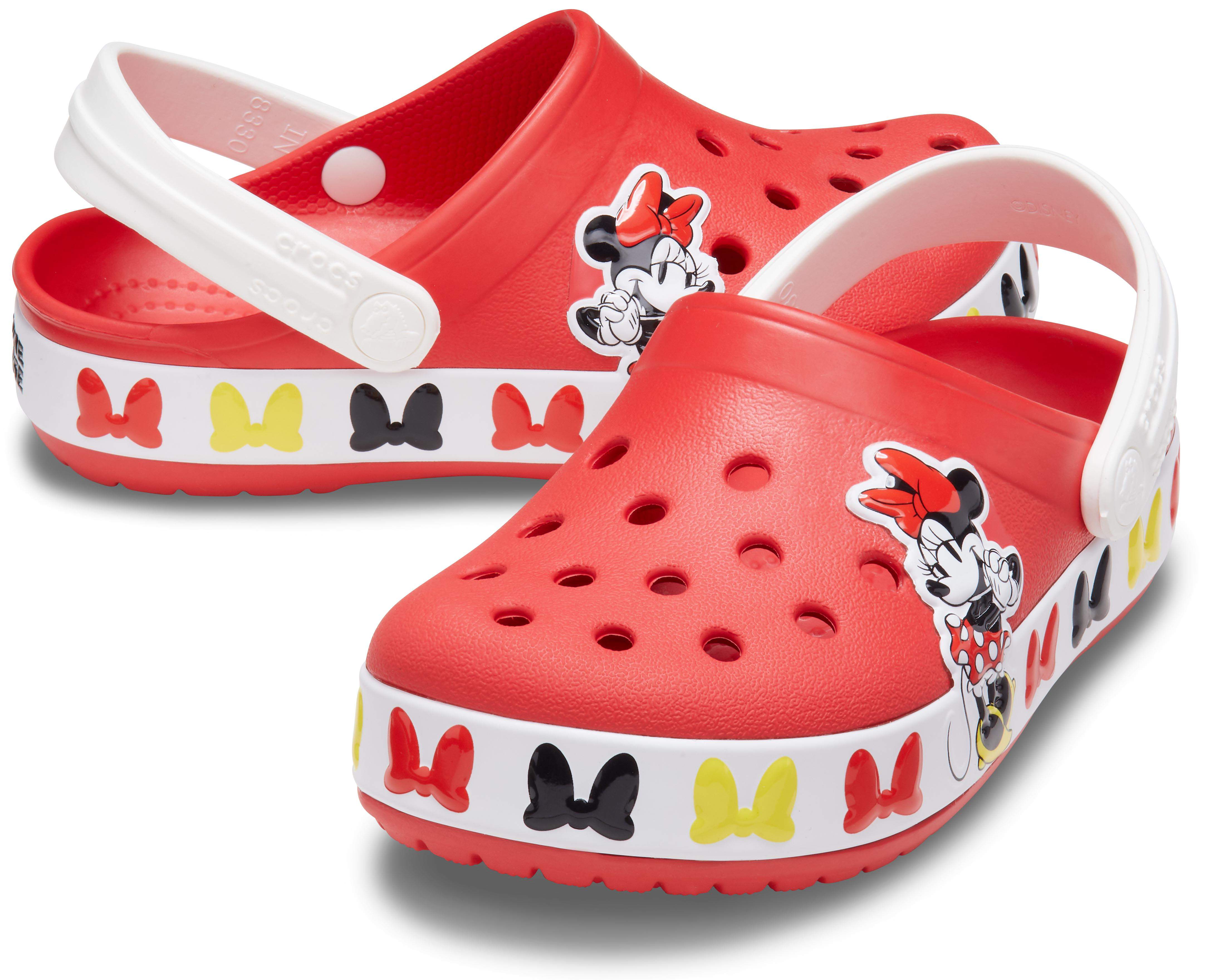 red minnie mouse crocs