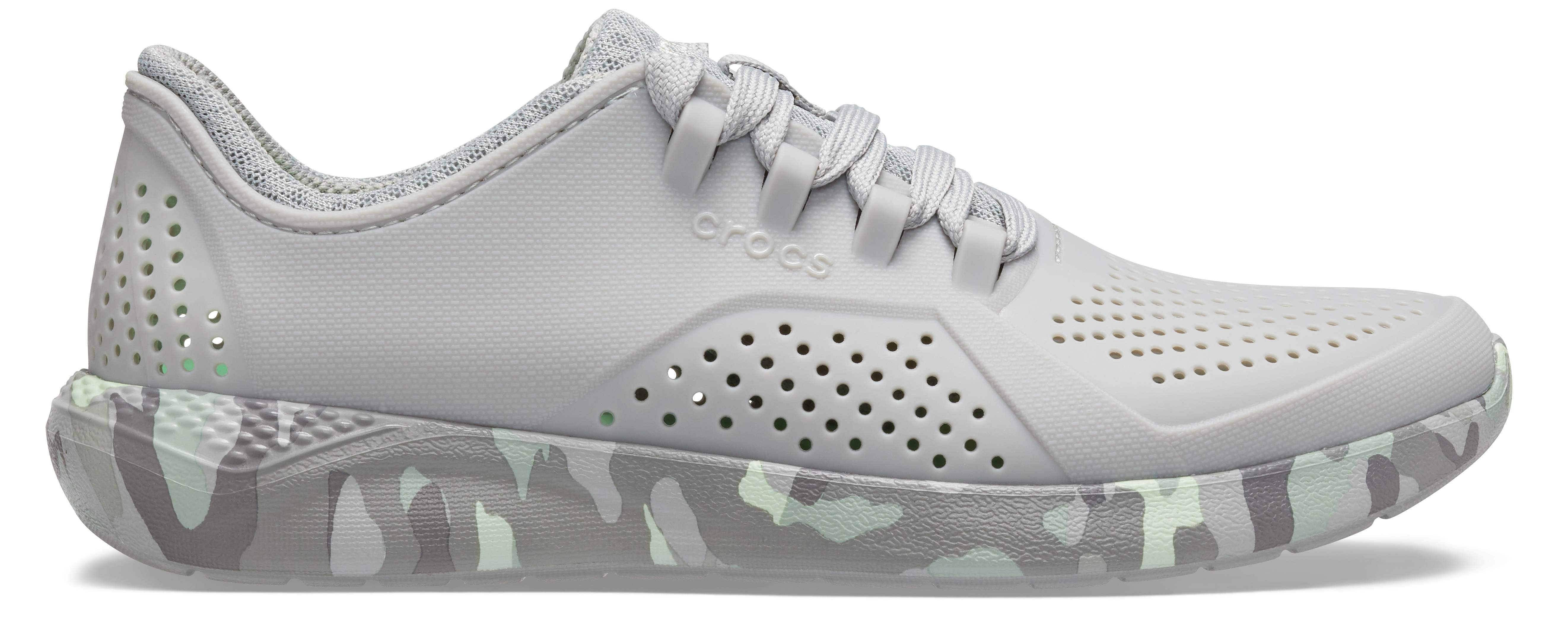 crocs women's tennis shoes