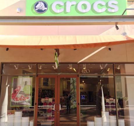 crocs store arden fair mall