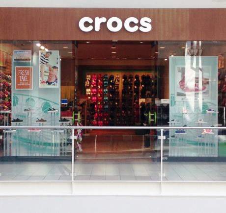 crocs showroom near by me