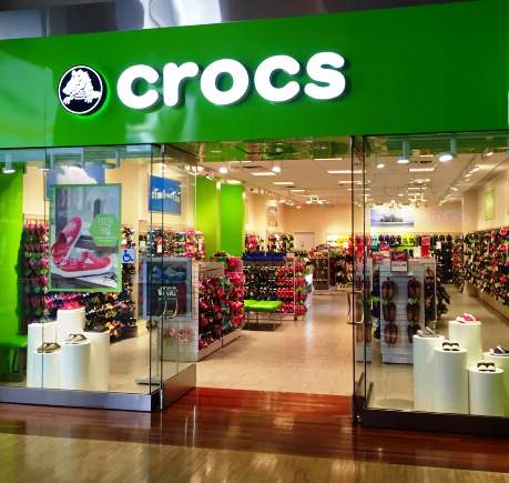 closest croc store
