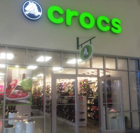croc store tanger outlet