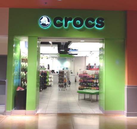 stores that have crocs
