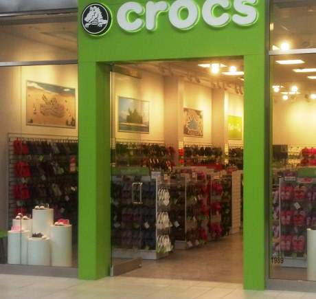 crocs outlet premium